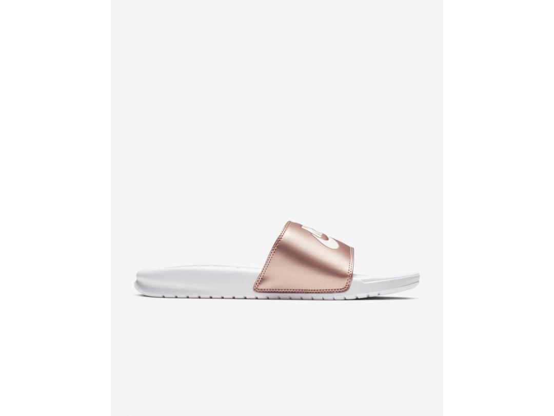 Женские шлепанцы Nike Benassi (Women's)
